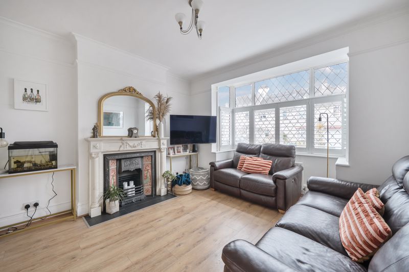 Living Room- click for photo gallery